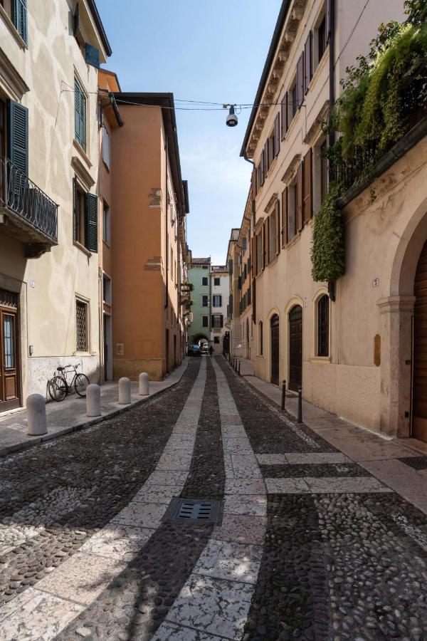Romeo And Juliet Apartments Verona Buitenkant foto